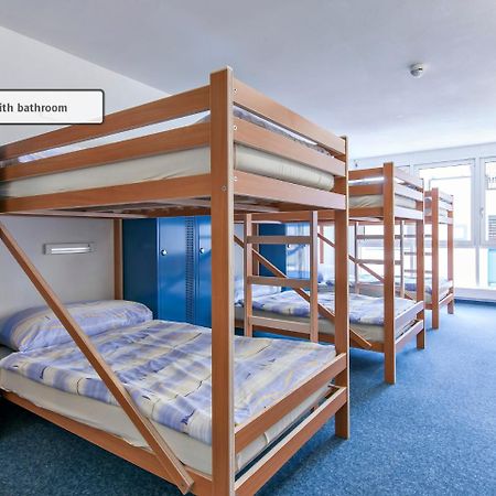 Hostel Inn Lodge Celerina/Schlarigna Zewnętrze zdjęcie
