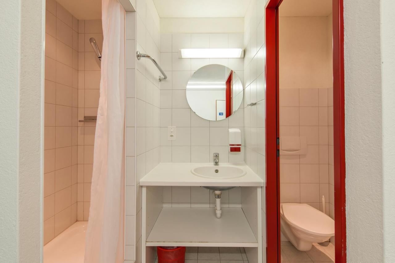 Hostel Inn Lodge Celerina/Schlarigna Zewnętrze zdjęcie